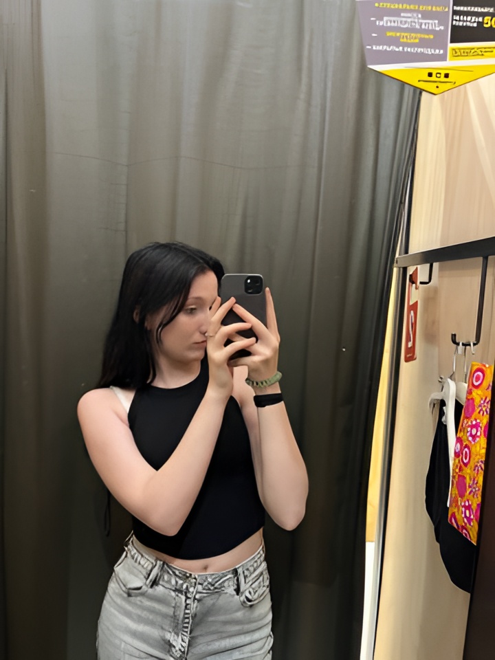 Лина привлекательная девушка из Новочеркасска цена от 1500 руб