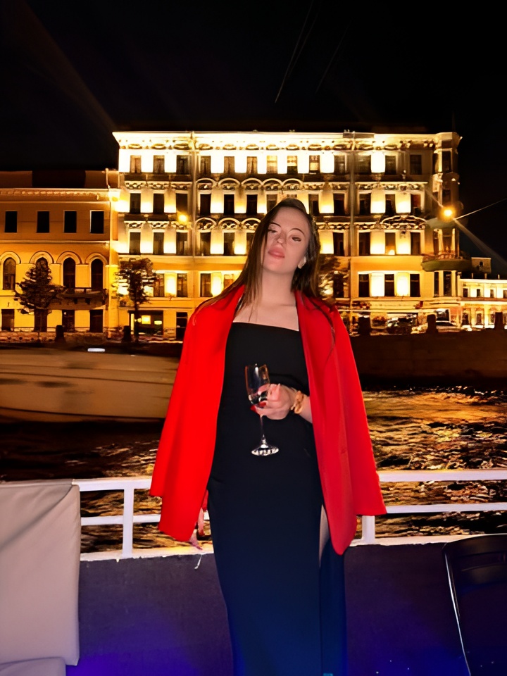 Индивидуалка Сарра, доступна для личного знакомства от 5000 руб