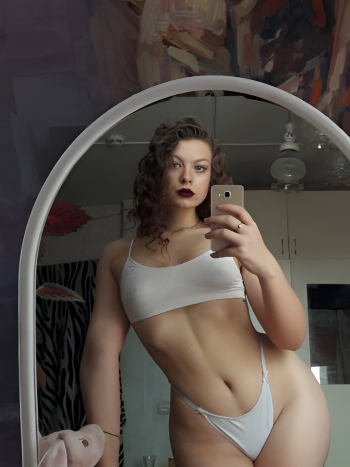 Снежана привлекательная девушка из Новочеркасска цена от 3000 руб